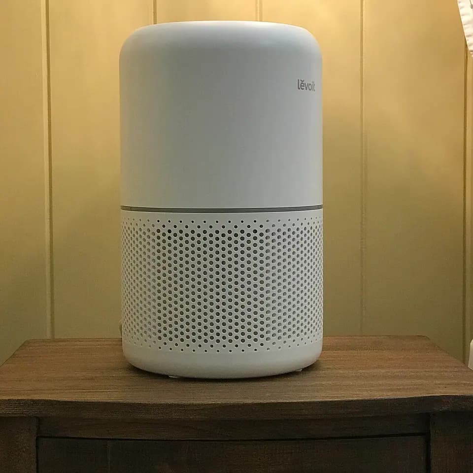 A freestanding portable air purifier